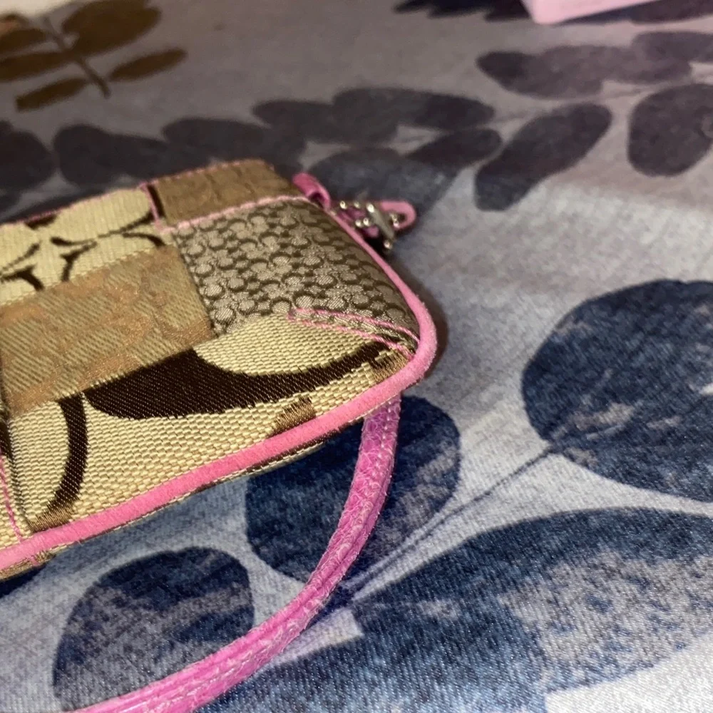 Coach Tan and Pink Patchwork Wristlet nwot - Picture 5 of 5